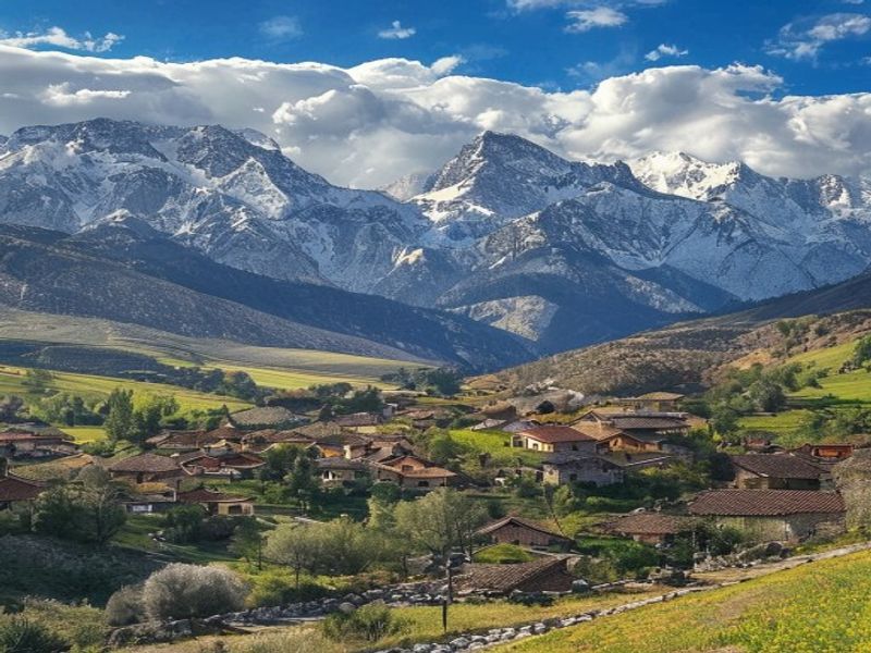 Villanúa en el Pirineo Aragonés